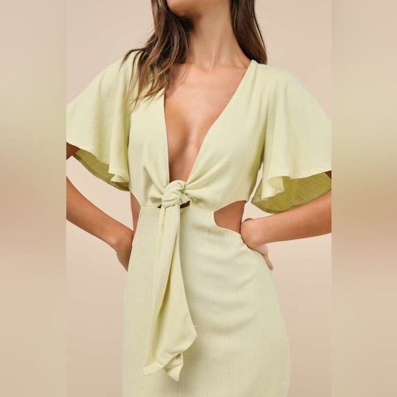 Summer Journey Light Green Tie-Front Cutout Midi Dress vacation Size large - Picture 3 of 8